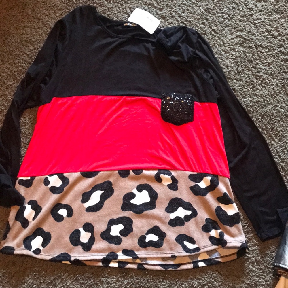 Heimish USA black red leopard long sleeves top. Says 3X but is a size 18/20